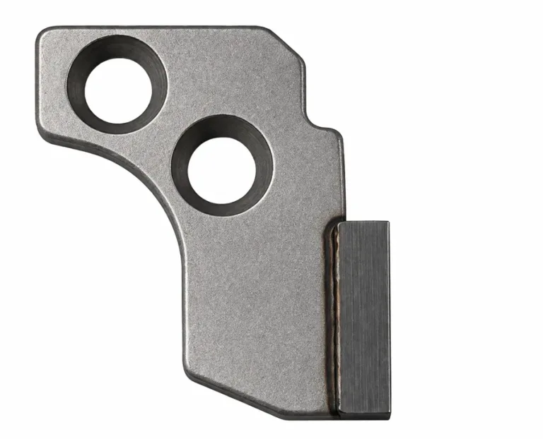 CUCHILLA INFERIOR PARA OVERLOCK JANOME